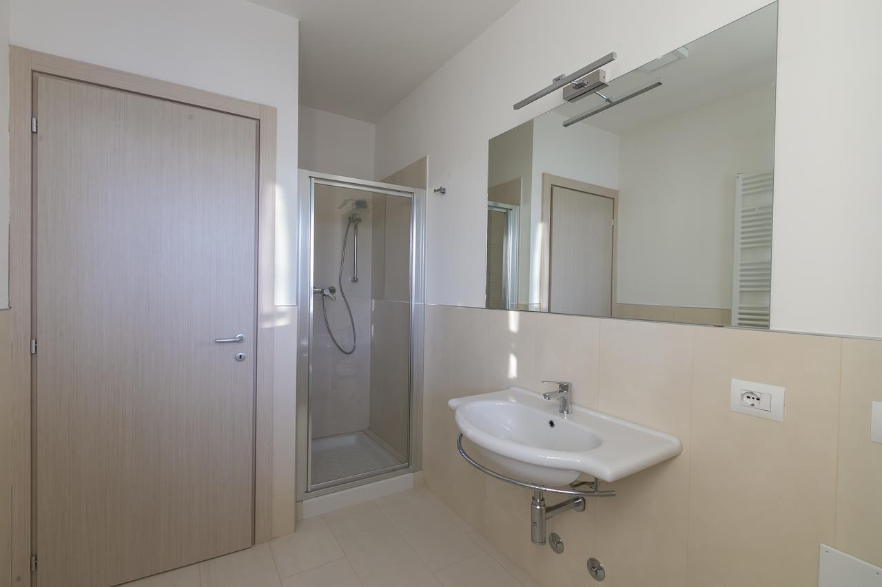 Residenza Riva Azzurra Aparthotel Rimini Bagian luar foto