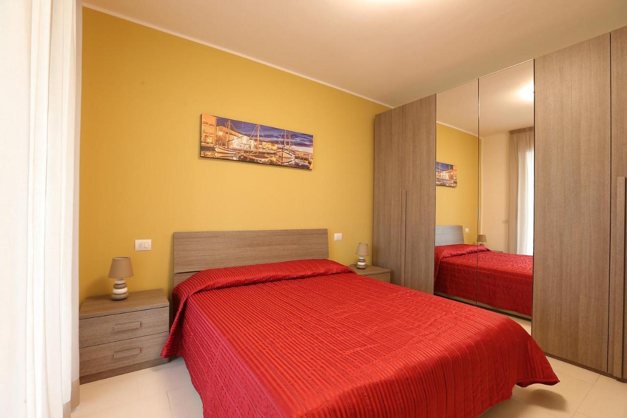Residenza Riva Azzurra Aparthotel Rimini Ruang foto