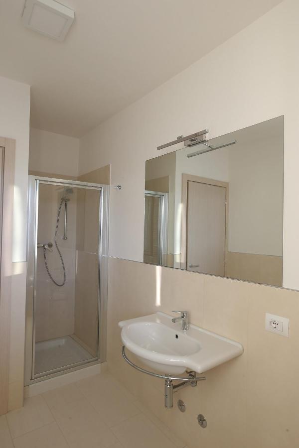 Residenza Riva Azzurra Aparthotel Rimini Ruang foto